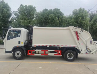 What Is a Garbage Truck and How Does It Work