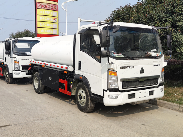 HOWO 4X2 15 Cubic Meter Water Tank Truck