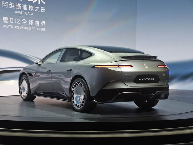 Avatr 12 Electric Car with Premium Interior Low Mileage Max Erev 705km CLTC Harmonyos System Discount Price for New Used EV