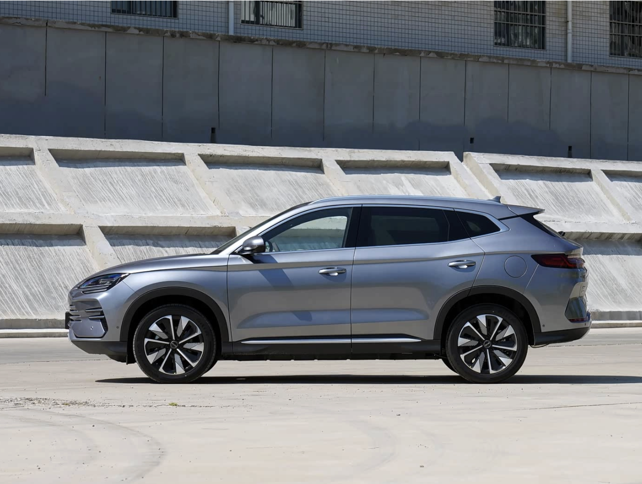 China Vehicle Exporter – BYD Song Plus DM-i PHEV SUV (110 km EV Range) | Global Export from Trusted Supplier China Vehicle Exporter – BYD Song Plus DM-i PHEV SUV (110 km EV Range) | Global Export from Trusted Supplier